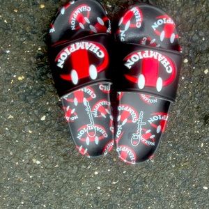 Champion slides girls size 2